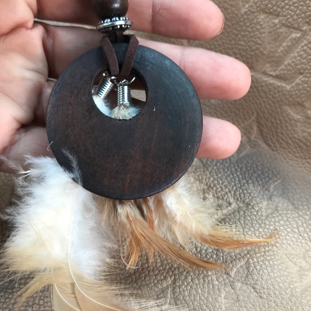 Boho feather 🍂necklace🍂 - Picture 2 of 2